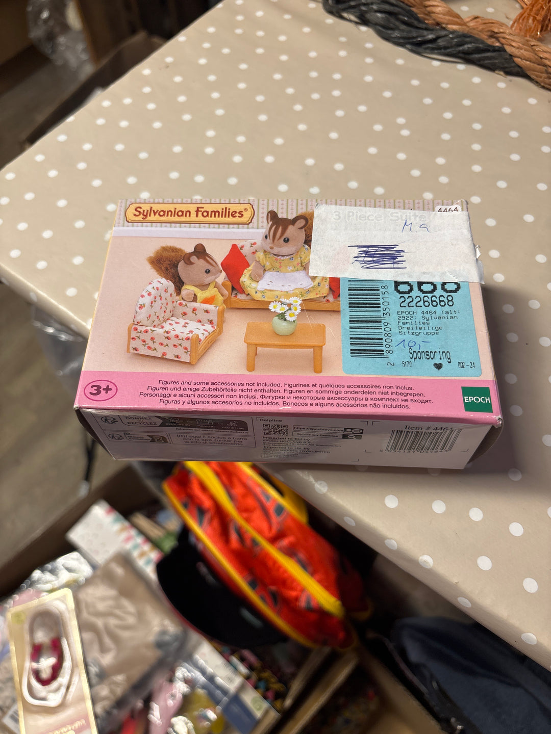 Mia, Sylvanias